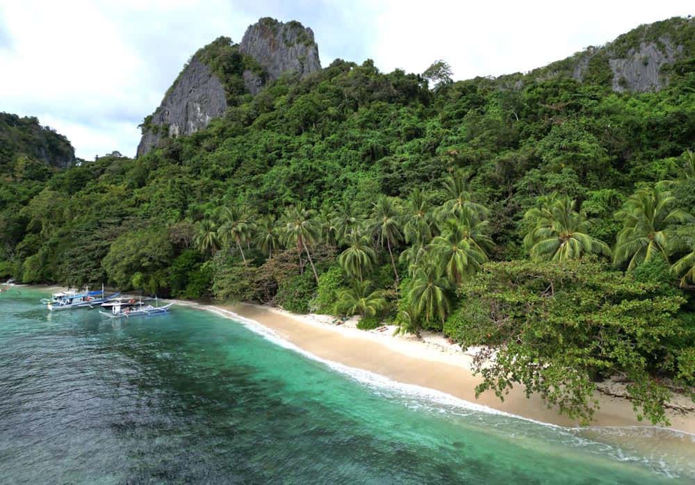 Paradise Beach tour D El Nido