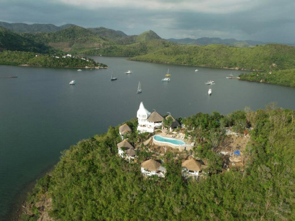 Al Faro Cosmio resort Coron