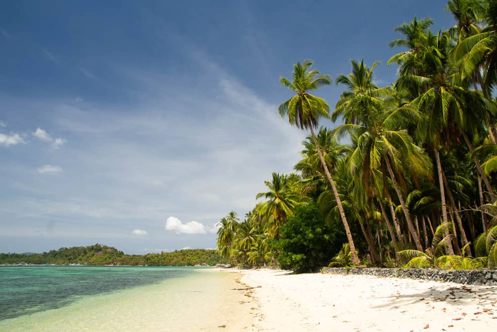 island hopping San Vicente Capsalay Island